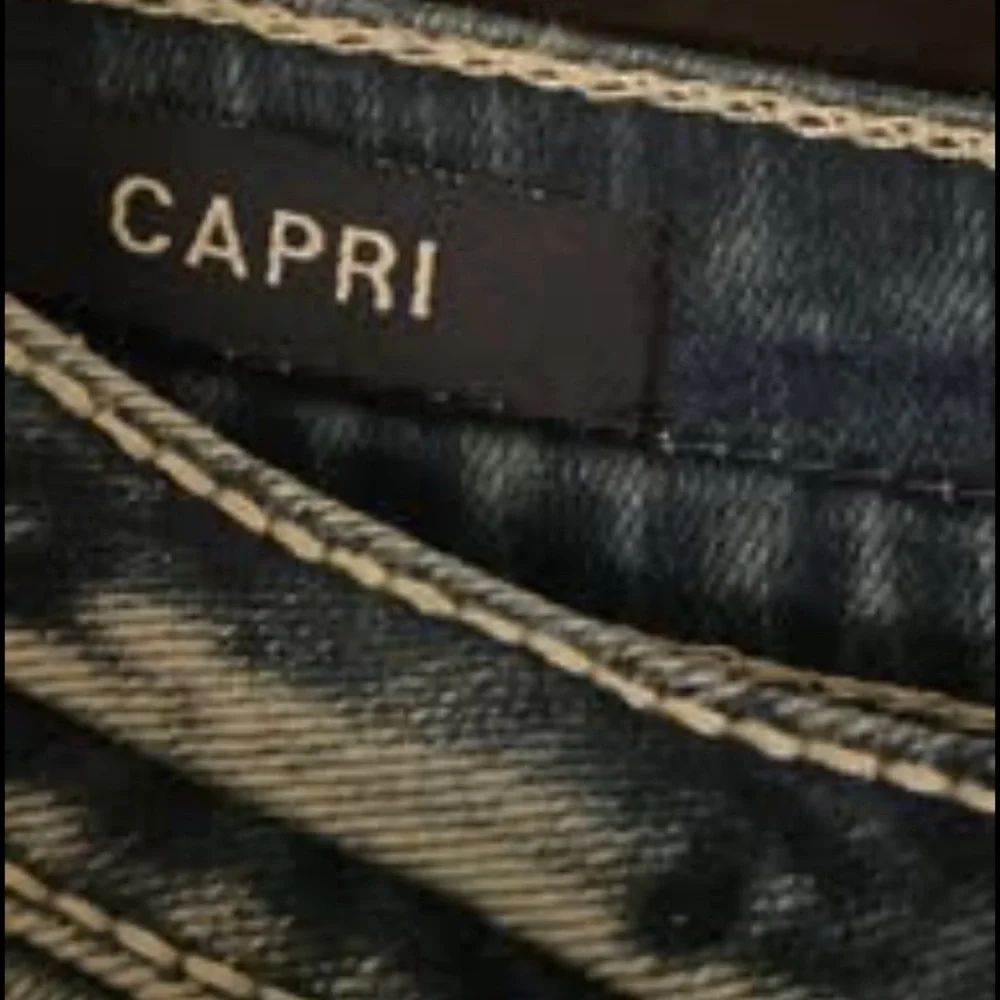 Vigoss Blue Jeans with Intricate White Stitching - Picture 6 of 7